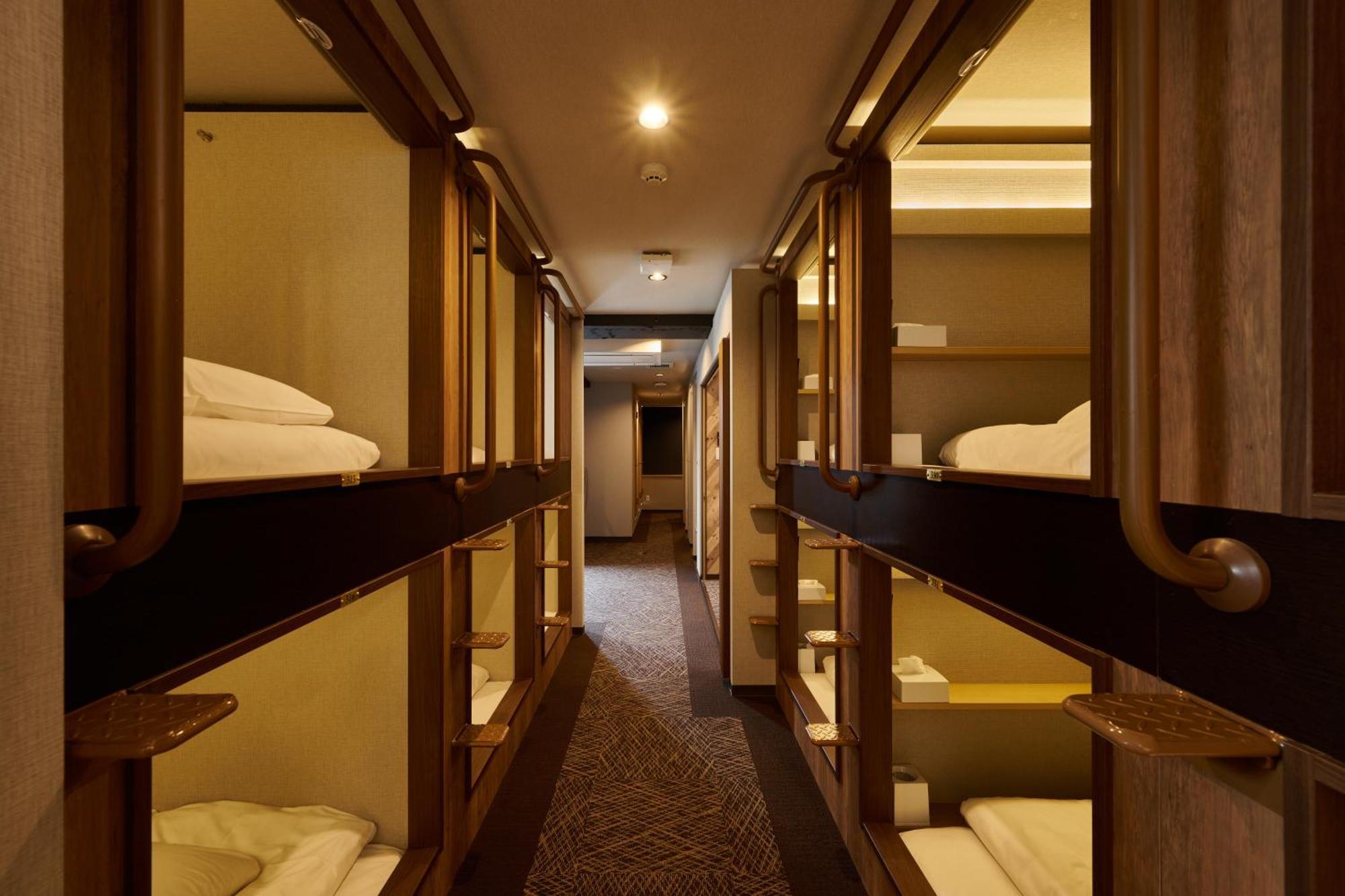 Kapselhotel Capsule Continue Nijojokita *
